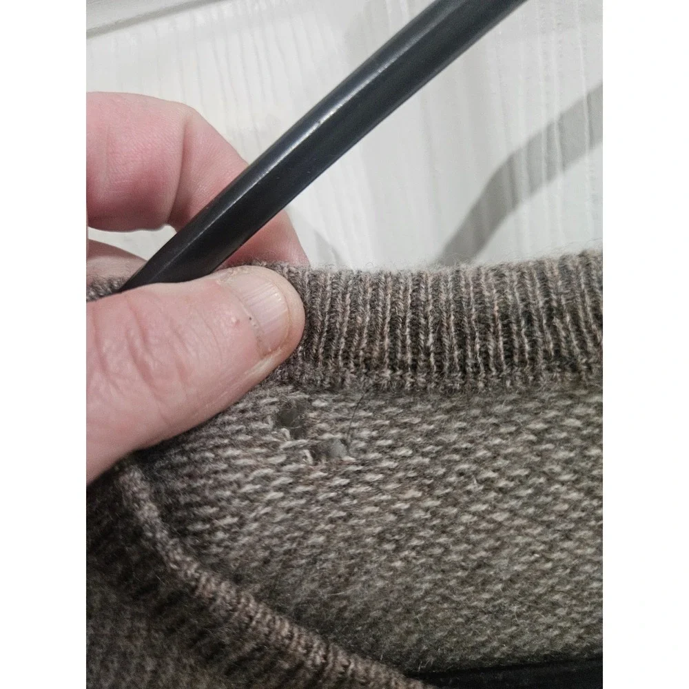 J.Crew 100% Cashmere Sweater Large Taupe Brown Birds Eye Knit Crewneck FLAWED - Picture 3 of 6